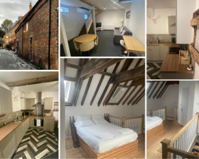 Loaf 2 at The Old Granary Converted Town Centre Barn